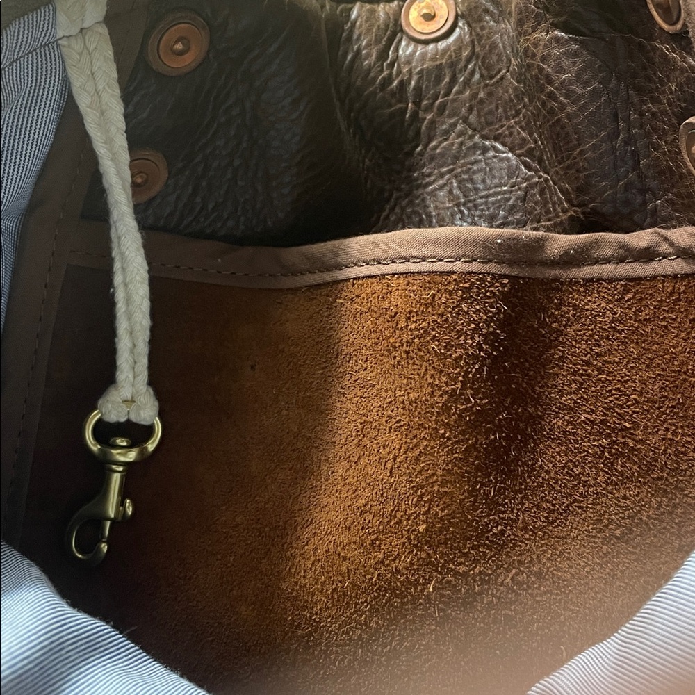 Chic Mustard Embroidered Shoulder Bag - Picture 3 of 5